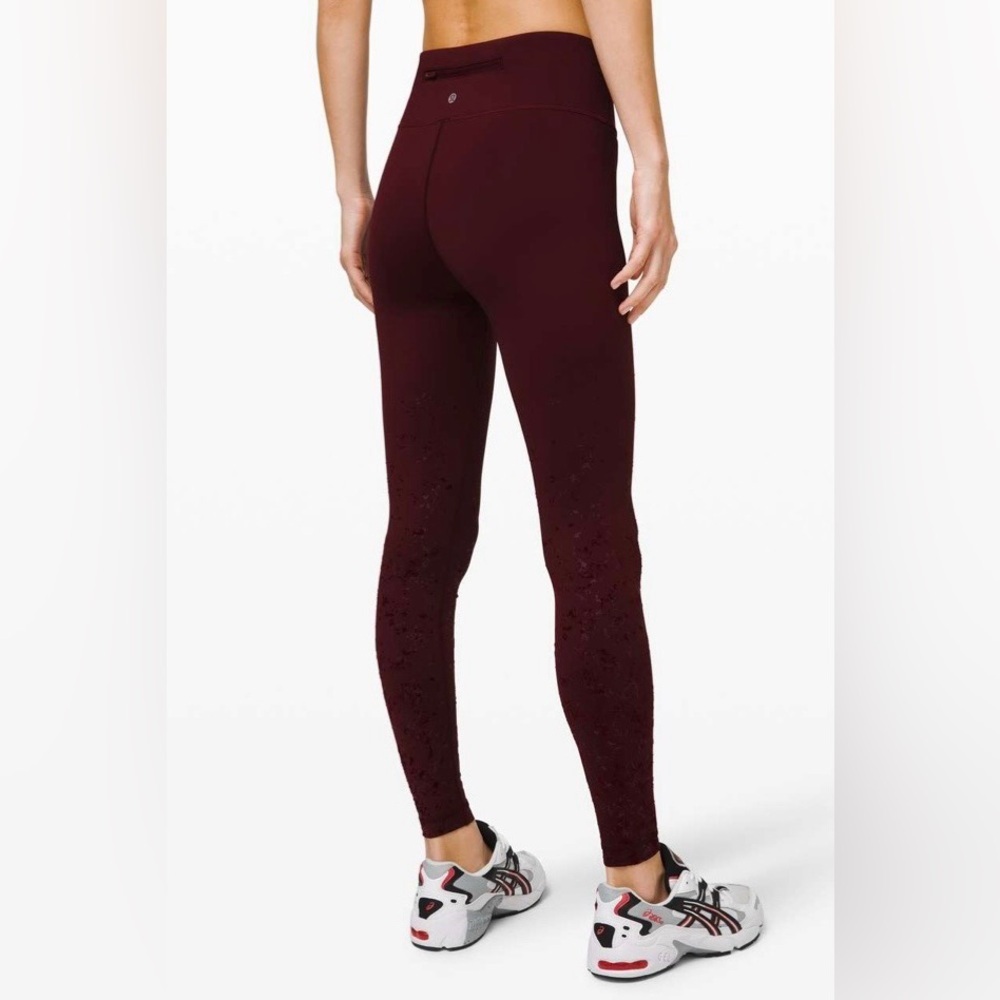 NWT Lululemon Speed Wunder Mid-Rise Tight 28" *Speckle Shine
Garnet SIZE 6